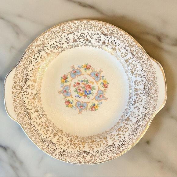 Warranted 22K Liberty Gold Fine China Dishes (16 pc) - Picture 14 of 16